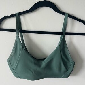 Lu Lu Lemon Sports bra - size 6 - MEDIUM FOREST